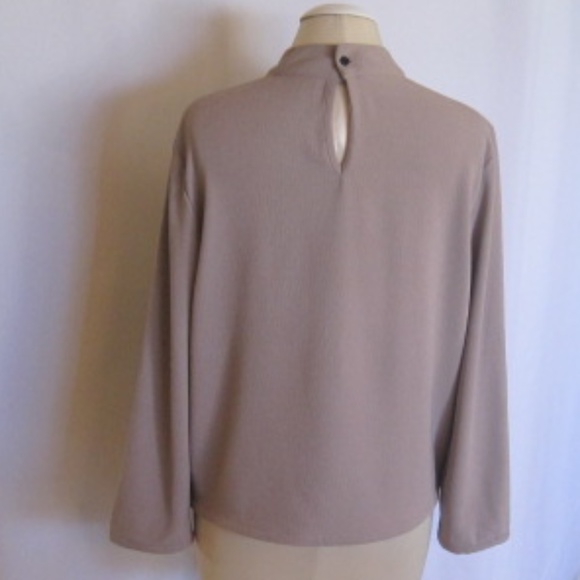 EVE GRAVEL Top - Picture 3 of 5